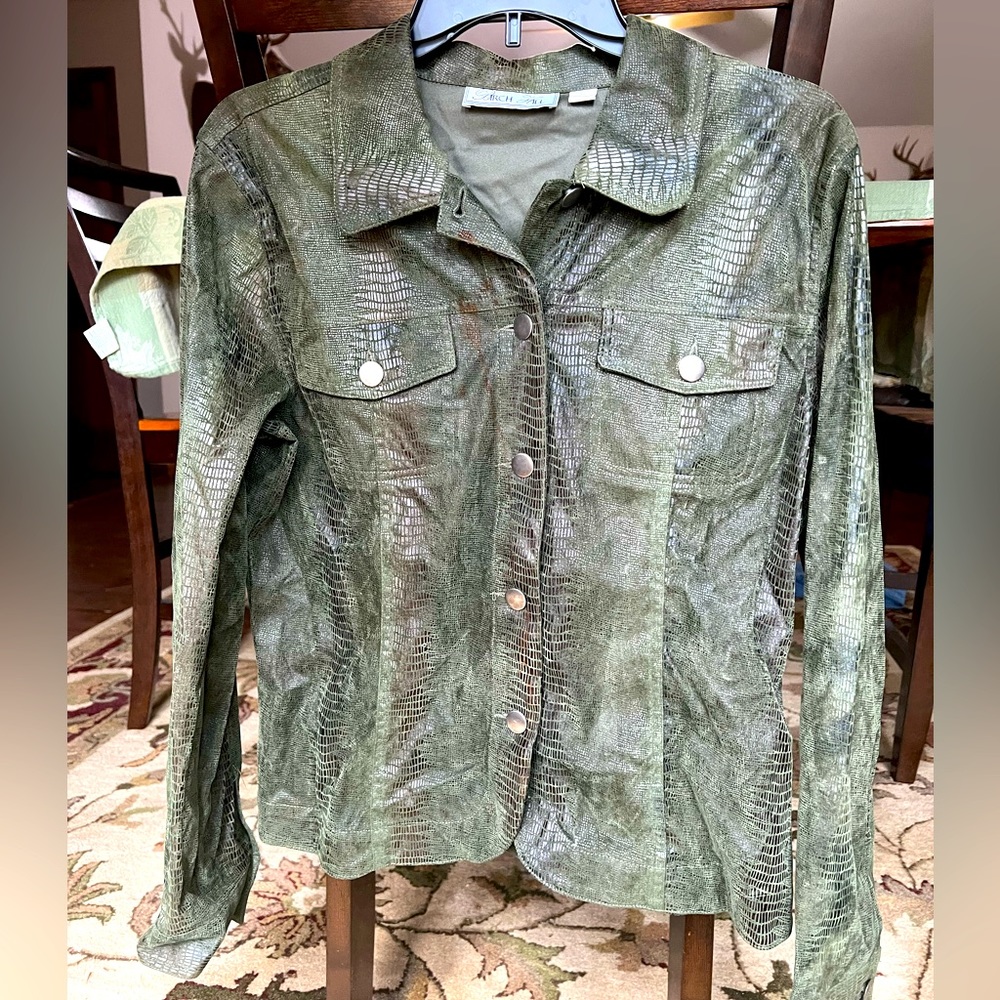Lightweight jacket